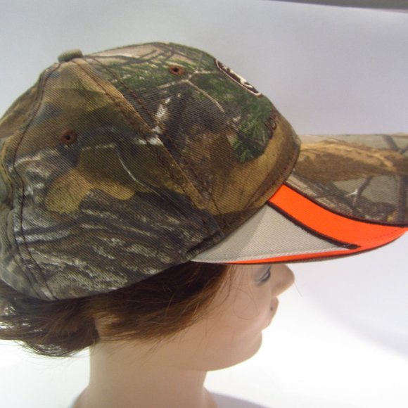 John Deere Camo Nortraxx Hat with Adjustable strap - Picture 4 of 10